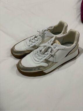Sam Edelman Women's White and Gold Low-Top Sneakers